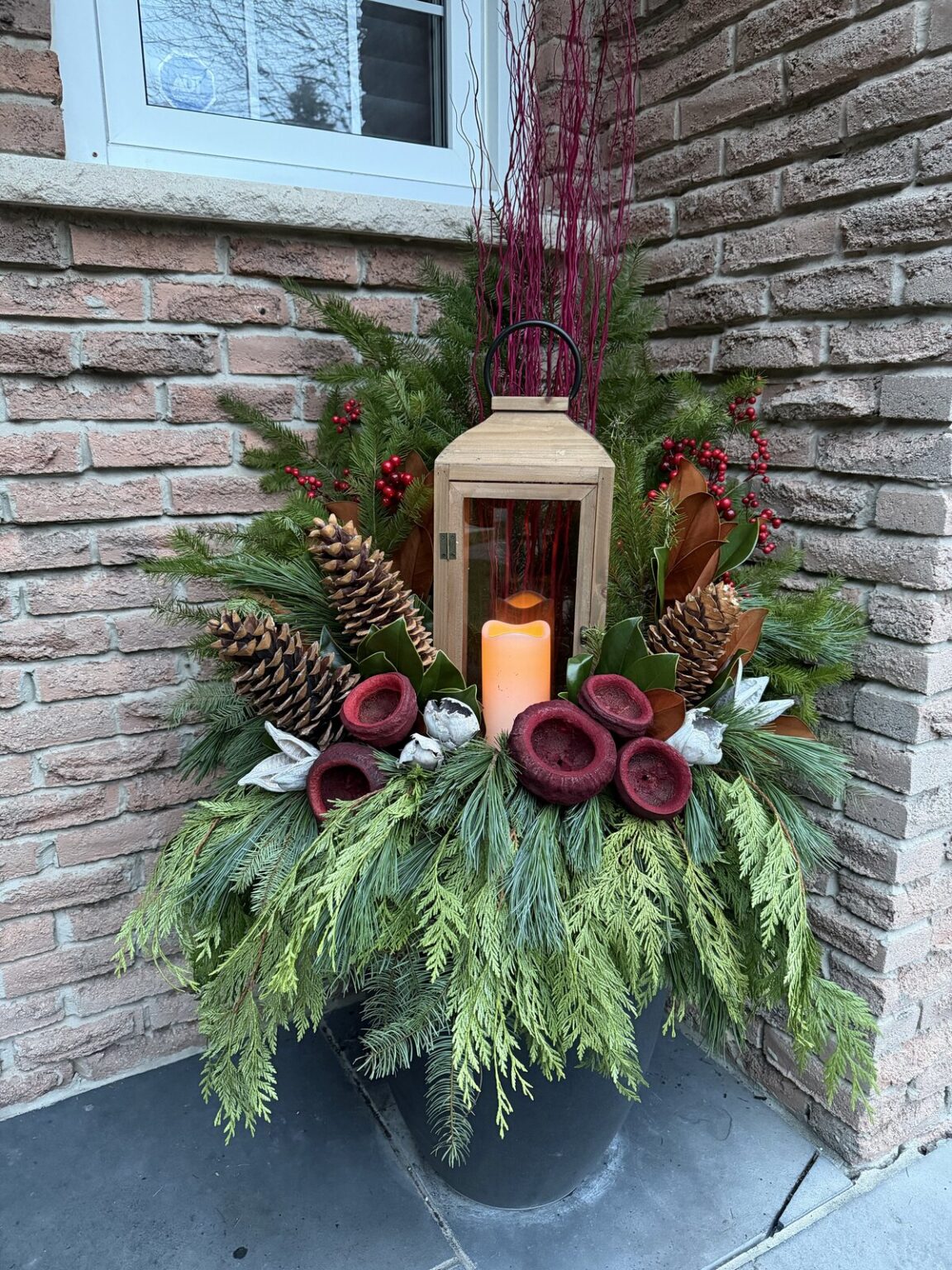 How to Use Lanterns in Fall Outdoor Décor