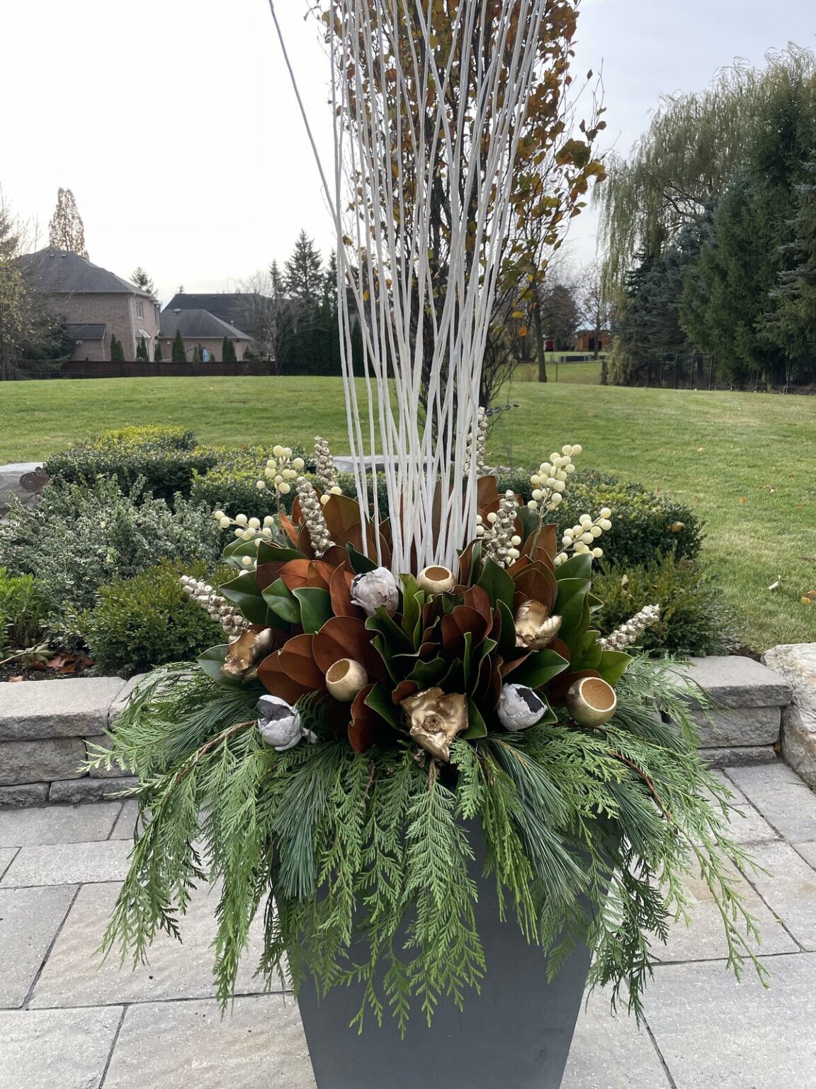 Elevated Halloween Porch Décor Without the Clutter